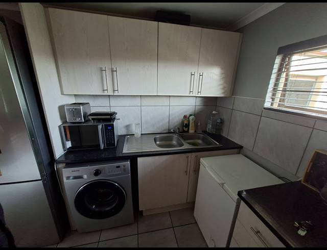 3 BEDROOM FREESTANDING FOR SALE IN PARKRAND